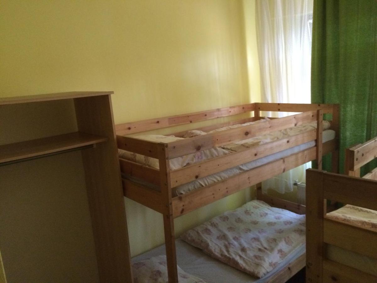 Fenyves Panzio Bed & Breakfast Сиофок Стая снимка